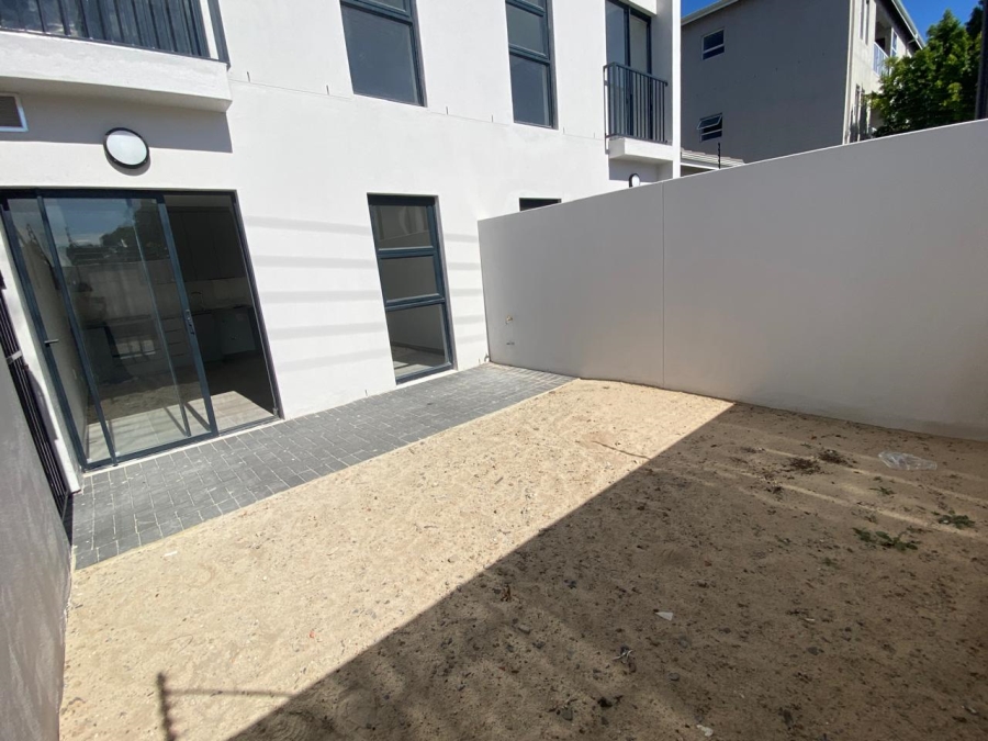 1 Bedroom Property for Sale in Table View Western Cape